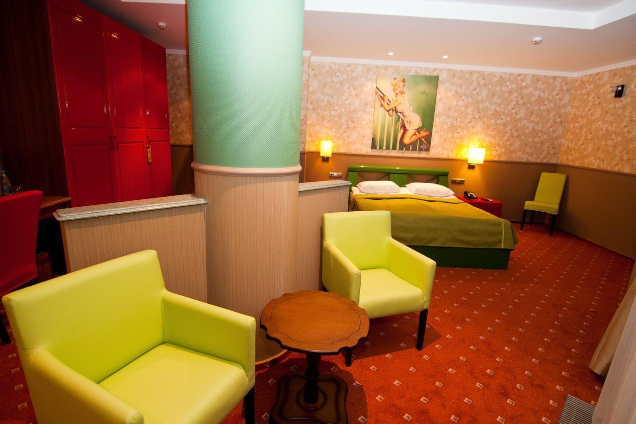 Road Star Hotel Dnipro Eksteriør bilde
