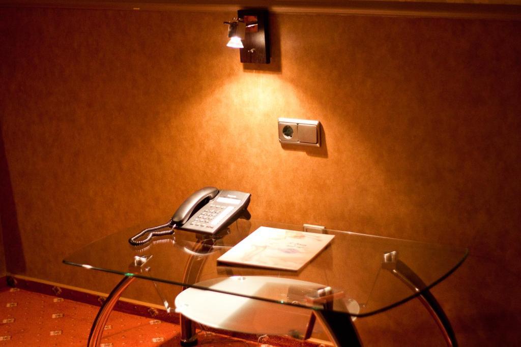 Road Star Hotel Dnipro Rom bilde