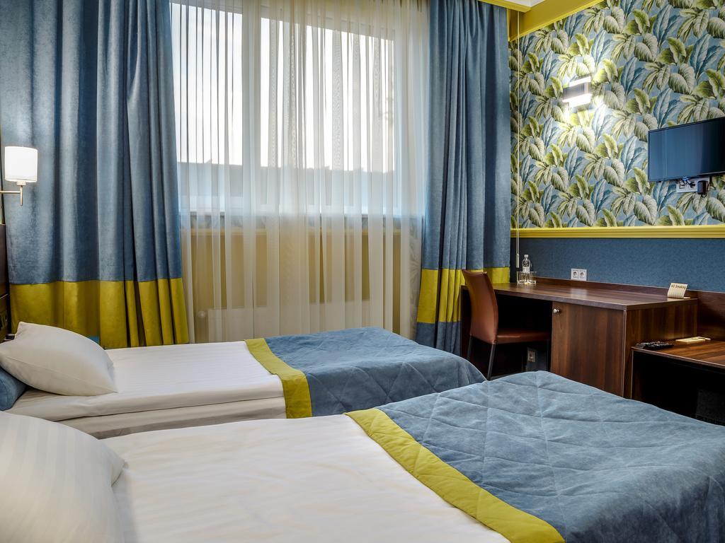 Road Star Hotel Dnipro Eksteriør bilde