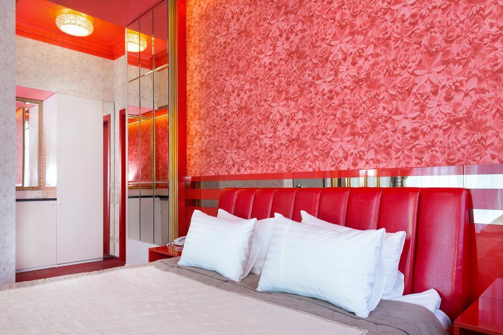 Road Star Hotel Dnipro Eksteriør bilde
